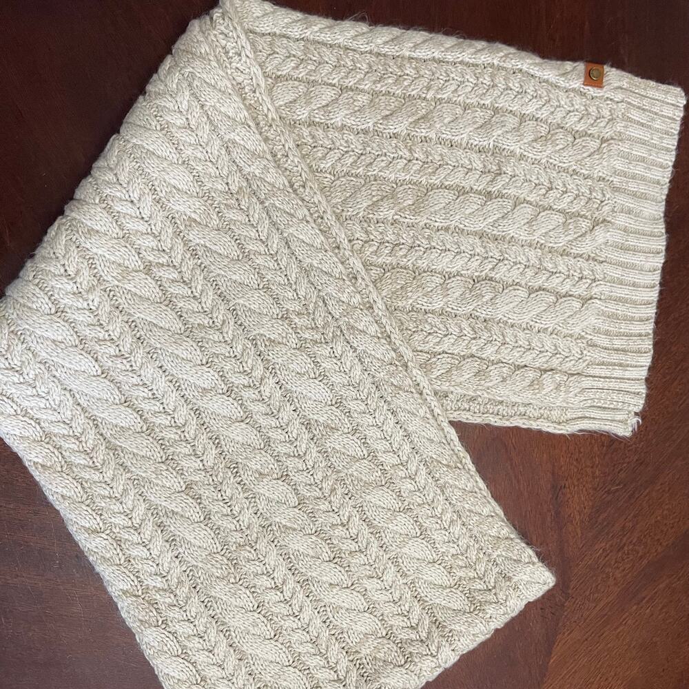 FRYE Wild Cable Scarf Wool Blend
